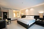 Apsara Beachfront Resort & Villa