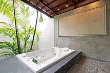 Apsara Beachfront Resort & Villa - Wohnbeispiel Jacuzzi Villa (Zimmercodierung VB4)