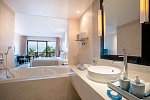 Apsara Beachfront Resort & Villa