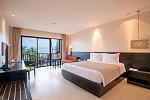 Apsara Beachfront Resort & Villa