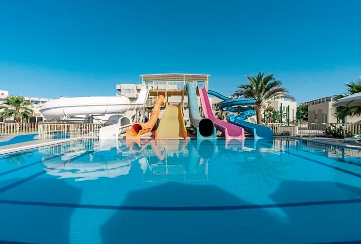 Seven Seas Jolie Bay