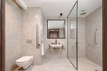Serry Beach Resort - Beispiel Bad Doppelzimmer Deluxe Poolblick Twin (Zimmercodierung UDP)