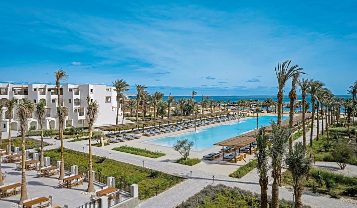 Serry Beach Resort