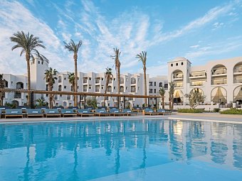 Serry Beach Resort