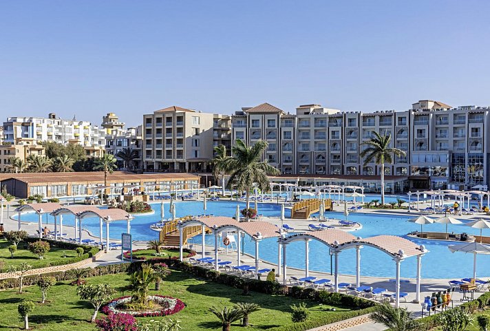 SUNRISE Alora Aqua Park Resort