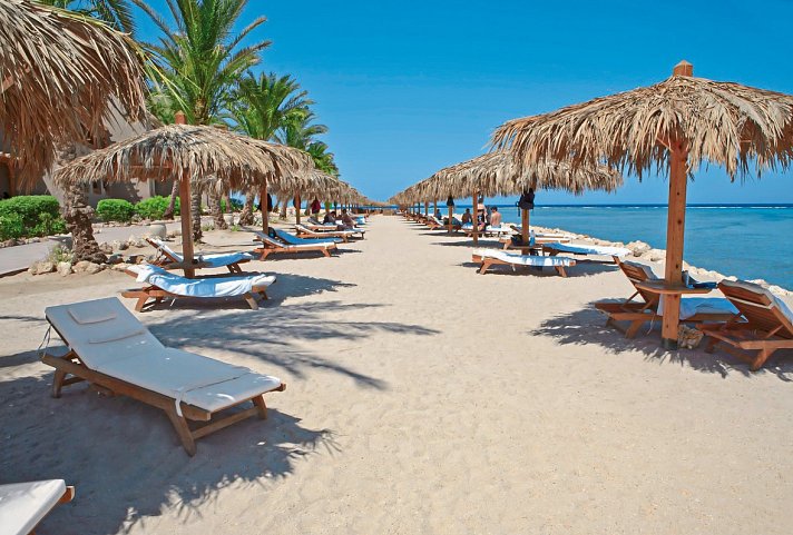 The Breakers Diving & Surfing Lodge