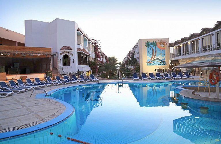 Minamark Beach Resort & Spa