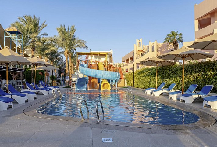 Minamark Beach Resort & Spa