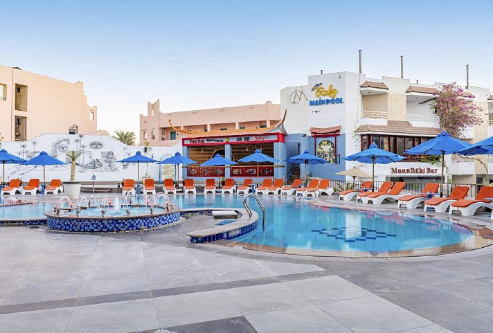 Minamark Beach Resort & Spa