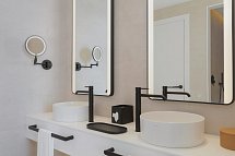 Riomar Ibiza, a Tribute Portfolio Hotel by Marriott - Wohnbeispiel Doppelzimmer Deluxe Meerblick (Zimmercodierung D1M)