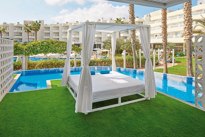Garden Tropic