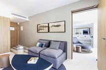 Ocean Drive Talamanca - Wohnbeispiel Juniorsuite seitl. Meerblick (mit separatem Schlafzimmer) (Zimmercodierung WBN)