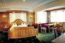 DAS Kaltschmid - Familotel Tirol - Wohnbeispiel Doppelzimmer Balkon (Zimmercodierung DB2)