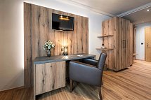 Alpin Resort Stubaier Hof - Wohnbeispiel Doppelzimmer Enzian (Zimmercodierung DB1)