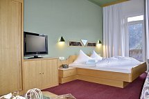Alpenfriede - Wohnbeispiel Doppelzimmer Talseite (Zimmercodierung DB2)