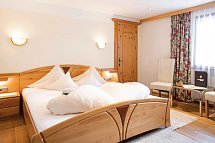 Beauty & Wellness Hotel Tirolerhof - Wohnbeispiel Doppelzimmer small (Zimmercodierung DB1)