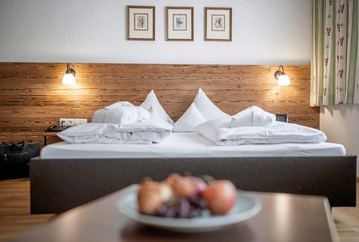 Das Posthaus Stubai & Smart Hotel - Wohnbeispiel Doppelzimmer Alpenprimel (Zimmercodierungen DB1 & EB1)