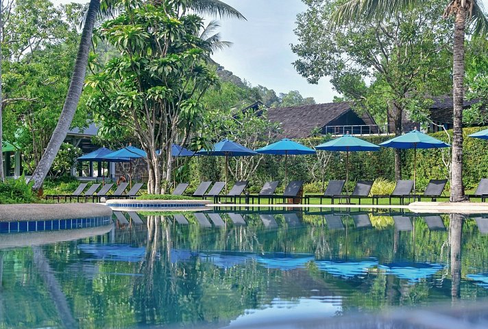 Holiday Ao Nang Beach Resort, Krabi