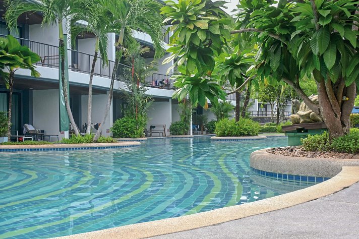 Holiday Ao Nang Beach Resort, Krabi