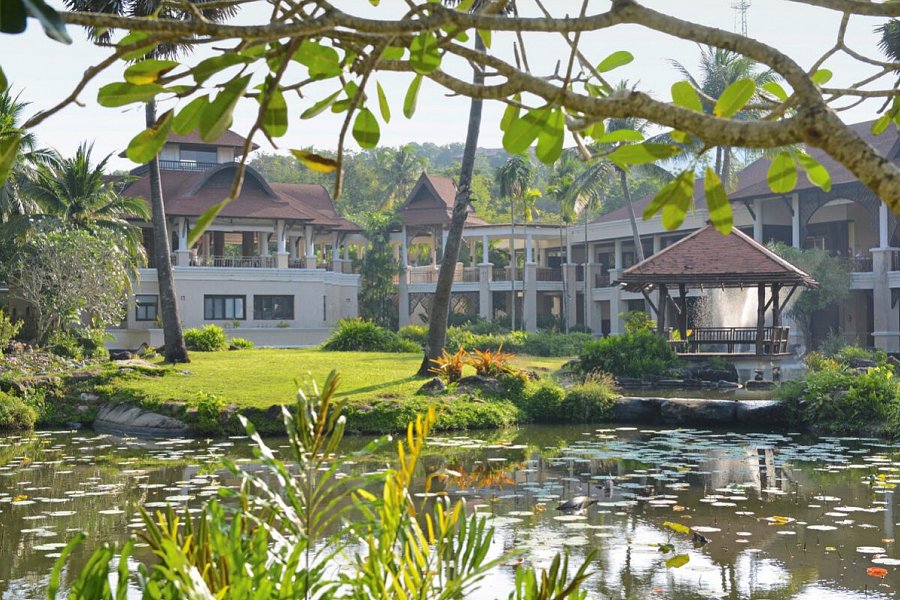 Rawi Warin Resort & Spa