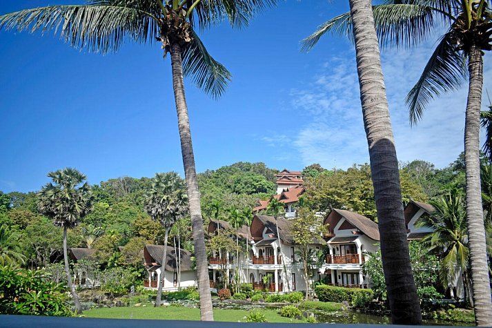Rawi Warin Resort & Spa