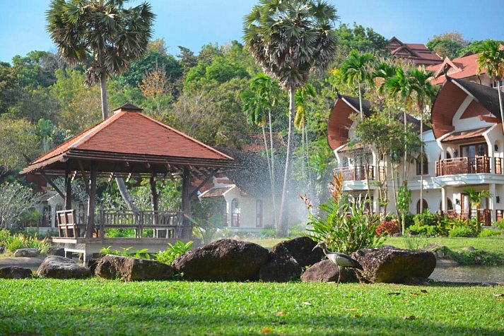Rawi Warin Resort & Spa