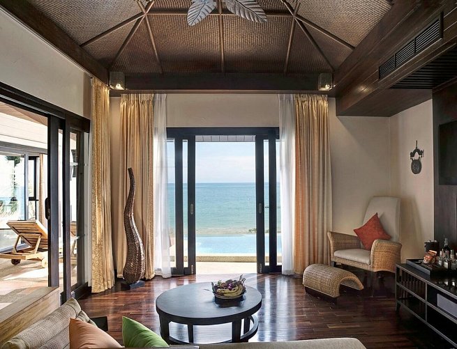 Rawi Warin Resort & Spa - Wohnbeispiel Beachfront Pool Villa (Zimmercodierung VBO)