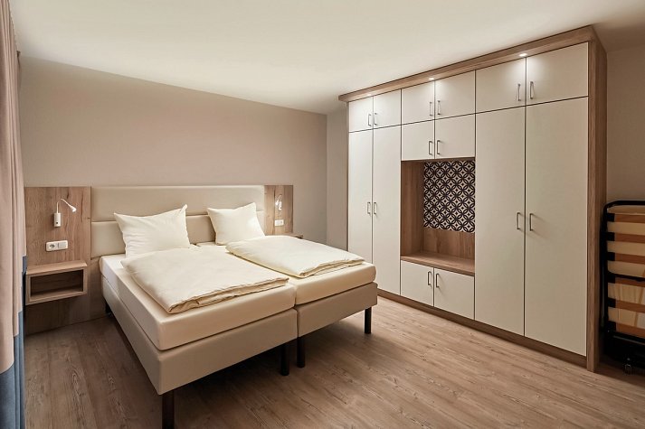 Ferien- und Freizeitpark Weissenhäuser Strand - Wohnbeispiel Luv und Lee 3 Raum Appartement 61 qm (Zimmercodierung OB1)
