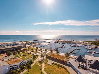 Ostsee Resort Damp - Ostseehotel Midgard - Hafenansicht