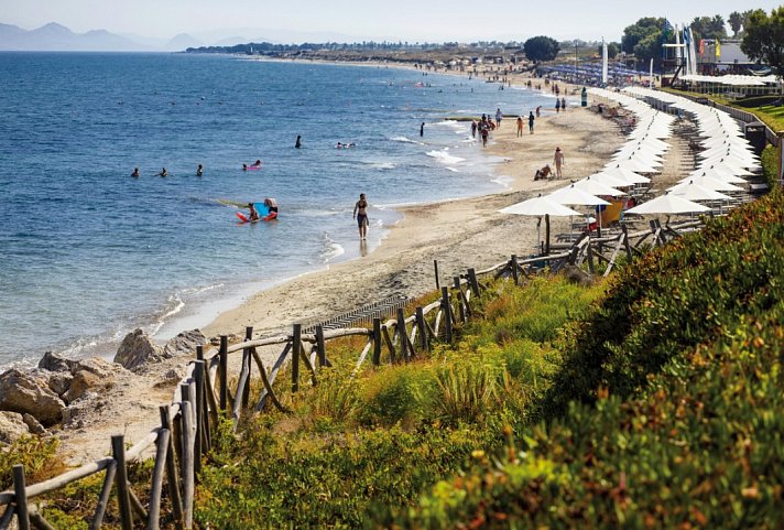 Neptune Luxury Resort