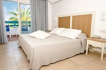 Mastichari Bay - Wohnbeispiel Doppelzimmer Gartenblick (Zimmercodierung D1G)