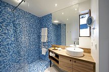 Parkhotel Pörtschach - Beispiel Bad Doppelzimmer Classic (Zimmercodierung DB1)