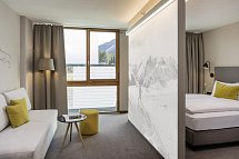 Arena Franz Ferdinand Nassfeld - Wohnbeispiel Familienzimmer Typ XL Schlafsofa (Zimmercodierung FB2)