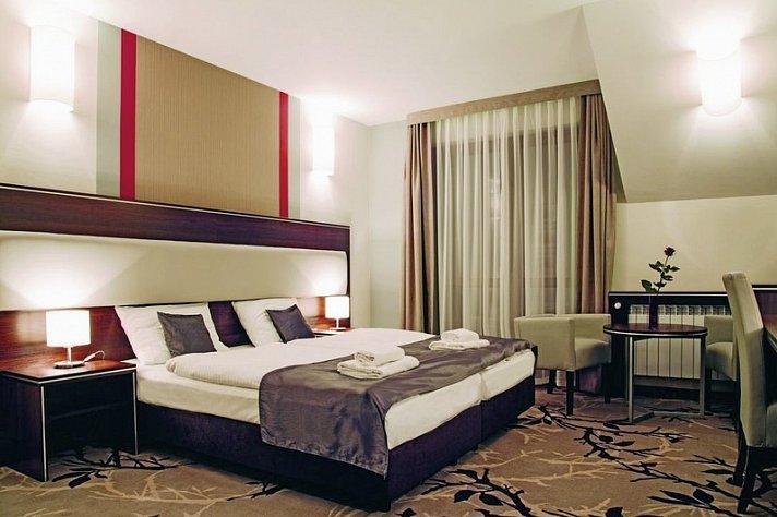 Era Hotel
