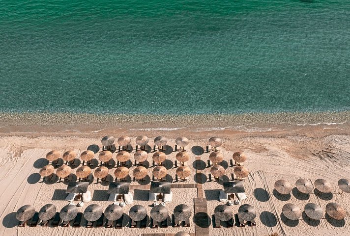 Acron Seaside Suites