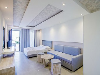 Aegean Infinity Deluxe - Wohnbeispiel Juniorsuite Meerblick (Zimmercodierung J1M)