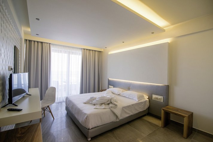 Aegean Infinity Deluxe