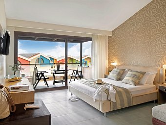 Alexandra Golden Boutique Hotel - Wohnbsp. Doppelzimmer Deluxe Landblick (Zimmercodierung DDL)