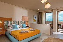 Alea Hotel & Suites - Wohnbeispiel Suite Deluxe seitl. Meerblick (Zimmercodierung WDN)