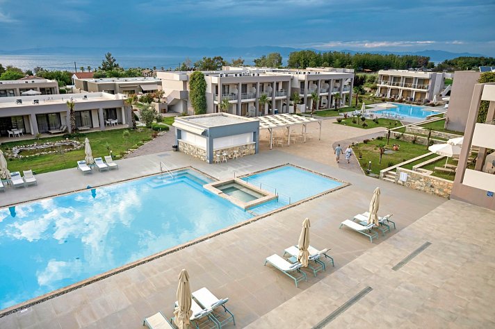 Alea Hotel & Suites