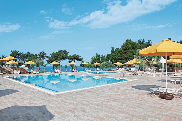 Royal Paradise Beach Resort & Spa