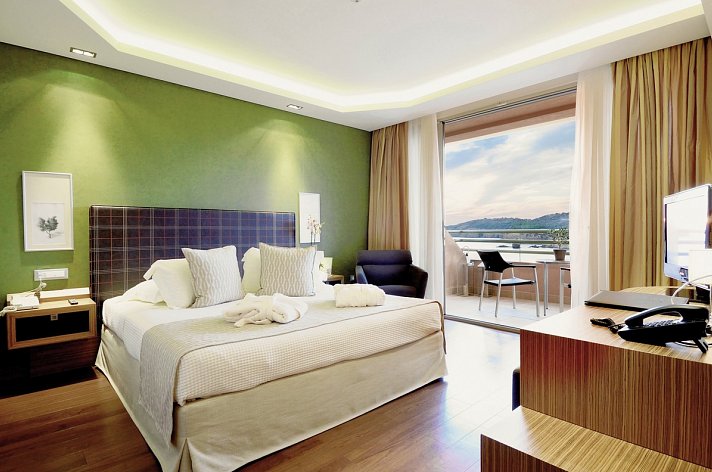 Royal Paradise Beach Resort & Spa