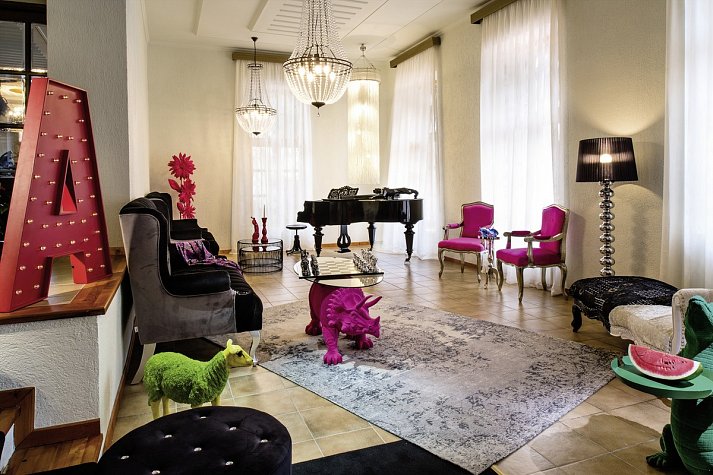 A for Art Design Hotel - Lobby