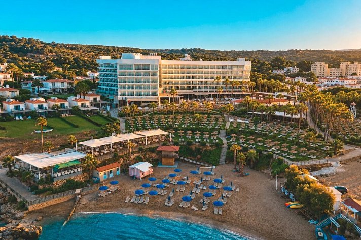 Cavo Maris Beach