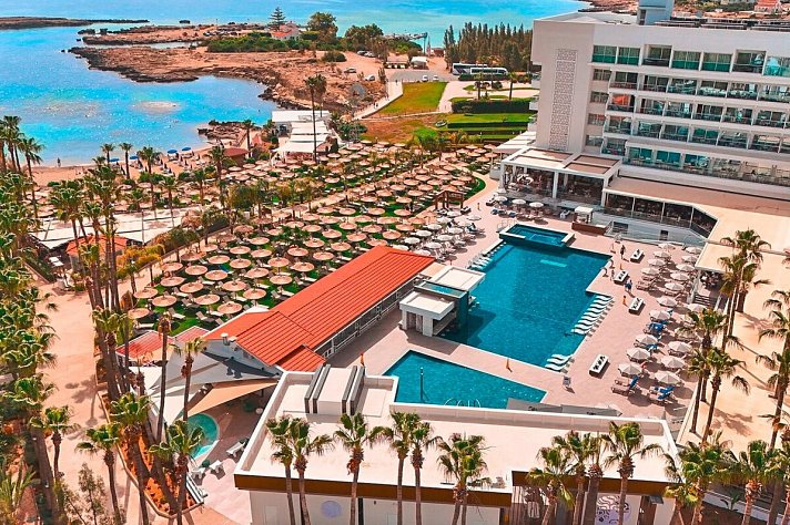 Cavo Maris Beach