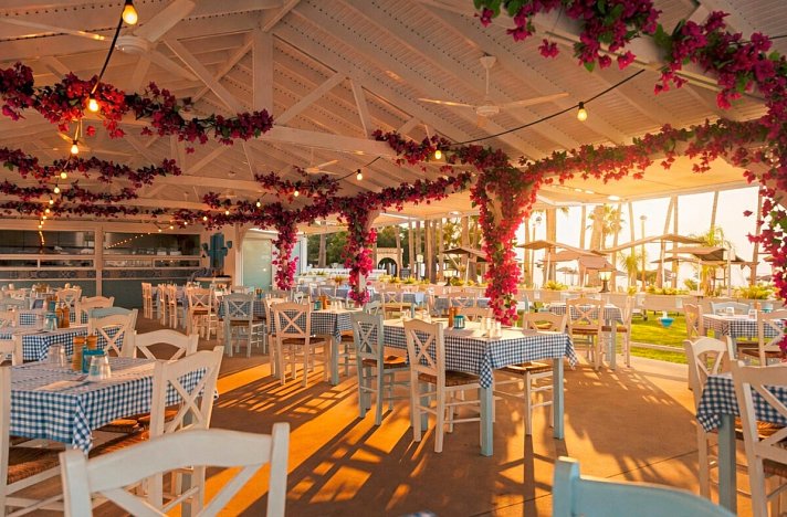 Cavo Maris Beach