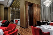 Amanti MadeForTwo Hotels