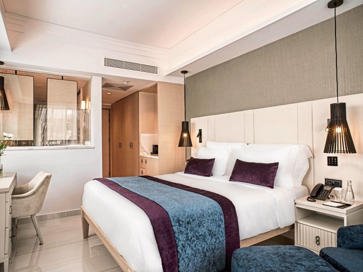 Amanti MadeForTwo Hotels