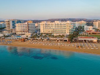Vrissaki Beach Hotel