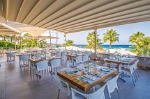 Vrissaki Beach Hotel